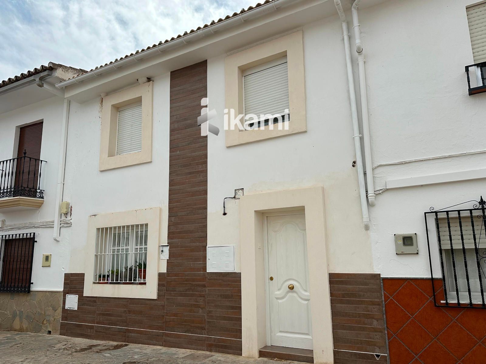 Vista exterior de Casa adosada en venda en Villanueva del Trabuco amb Aire condicionat, Calefacció i Terrassa