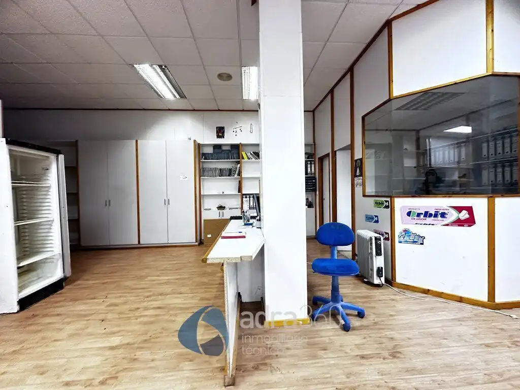 Local comercial de lloguer a Ramírez de Velasco, imagen 5