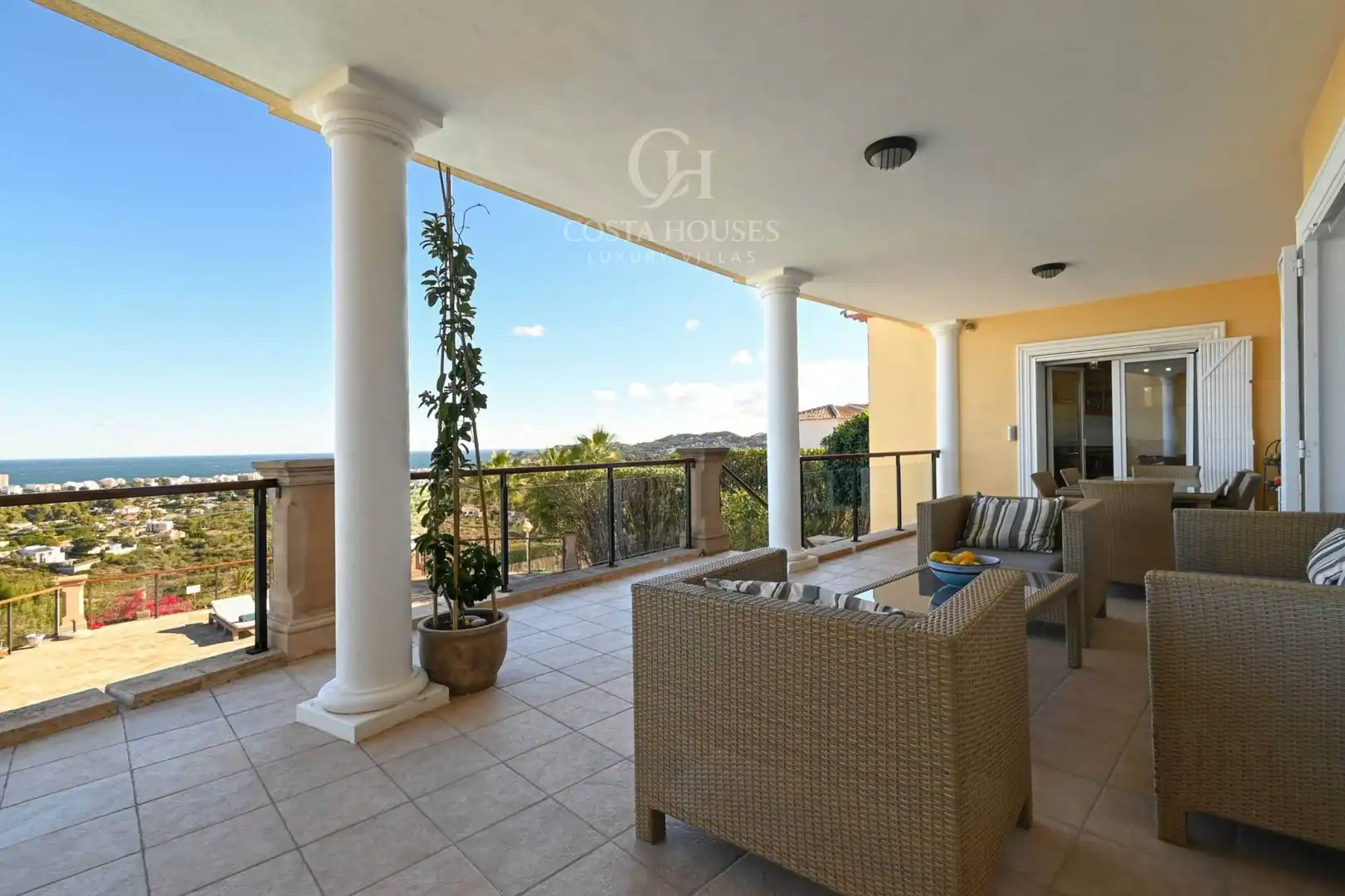 Terrace of Houses for sale in Jávea / Xàbia  with Air Conditioner, Private garden and Parquet flooring