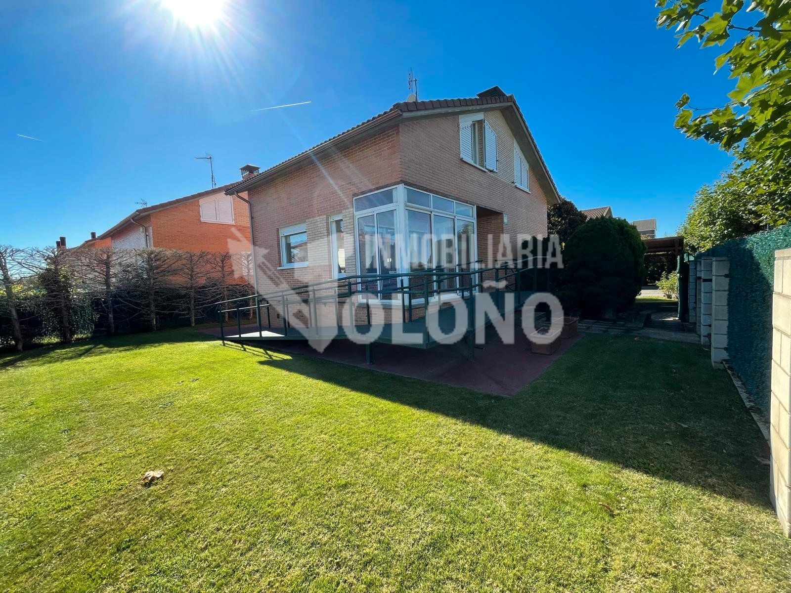 Vista exterior de Casa o xalet en venda en Casalarreina amb Calefacció, Jardí privat i Parquet