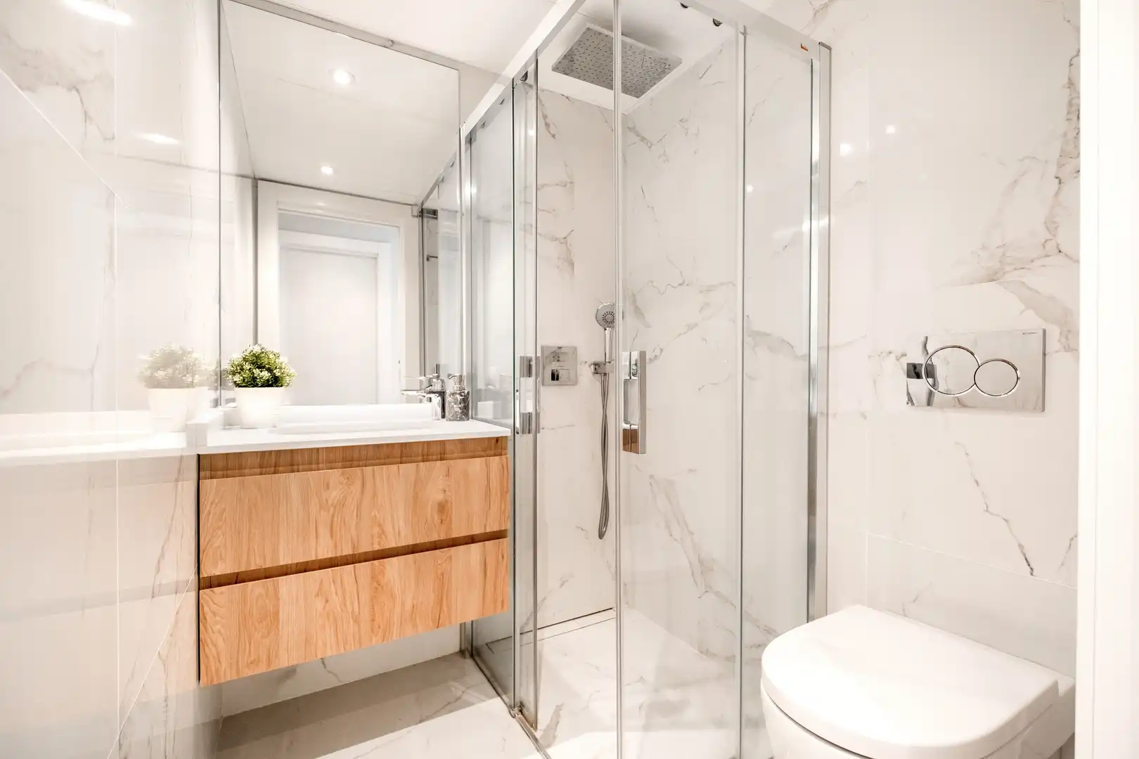 Baño de Apartamento en venta en Marbella