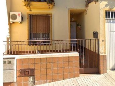 Casa pareada en venta en Calle ALBUERA 46