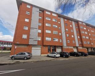 Exterior view of Apartment for sale in Palencia Capital