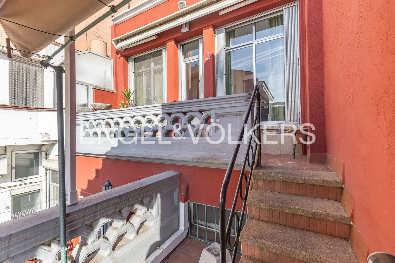 Vista exterior de Casa o chalet de alquiler en Sabadell con Calefacción