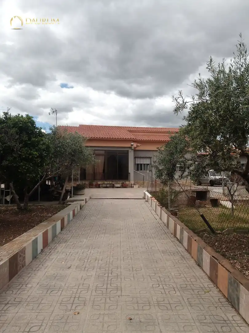 Vista exterior de Casa o xalet en venda en San Vicente del Raspeig / Sant Vicent del Raspeig amb Calefacció, Terrassa i Traster
