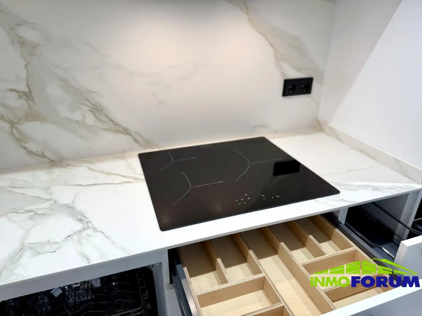 Cocina de Piso en venta en A Coruña Capital  con Calefacción y Trastero