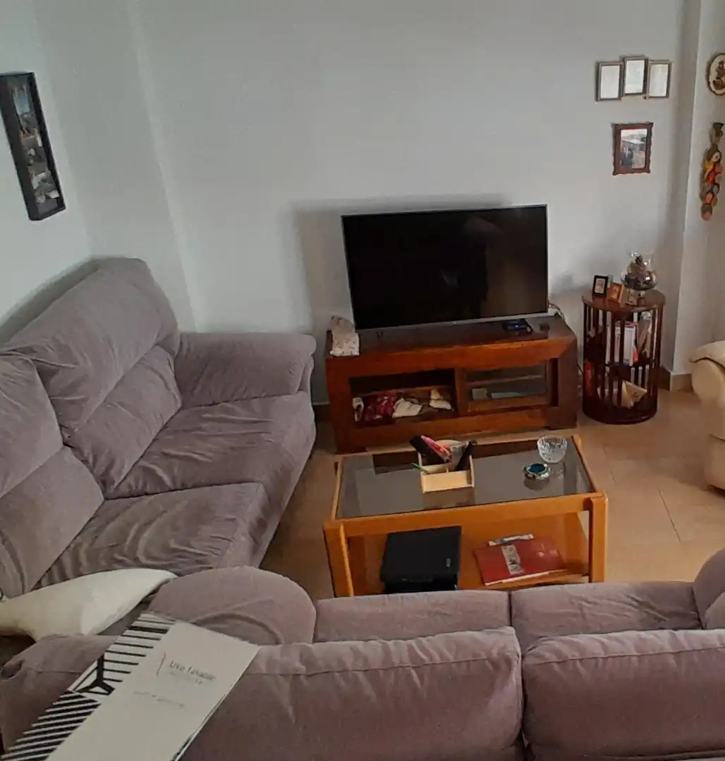 Sala d'estar de Casa o xalet en venda en Yecla amb Calefacció, Traster i Moblat