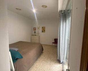 Bedroom of Apartment to share in  Valencia Capital  with Air Conditioner, Furnished and Oven