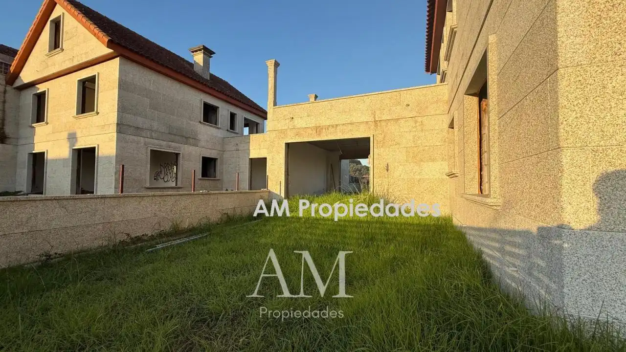 Casa o xalet en venda en Baiona amb Calefacció, Jardí privat i Terrassa