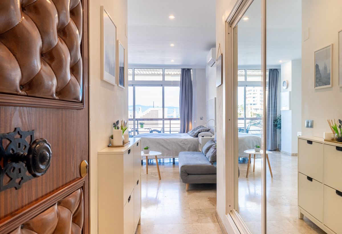 Dormitori de Apartament en venda en Torremolinos amb Aire condicionat, Calefacció i Terrassa
