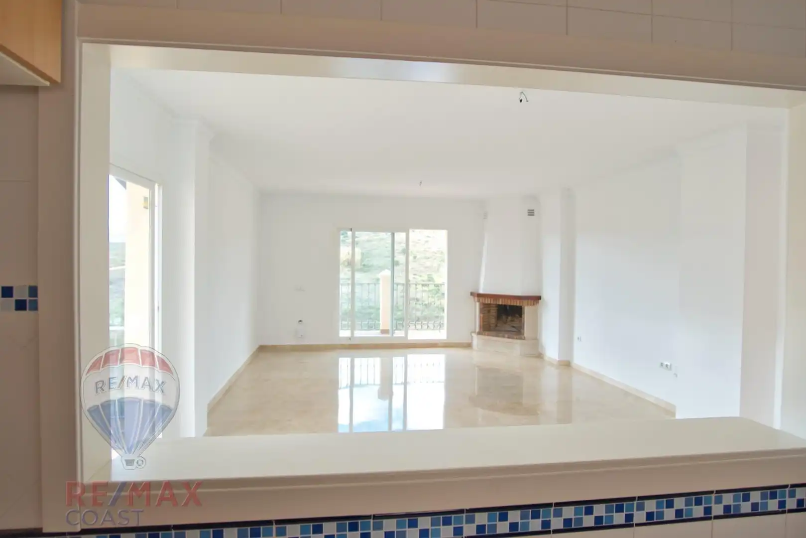 Living room of Detached homes for sale in Mijas  with Air Conditioner, Heating and Private garden
