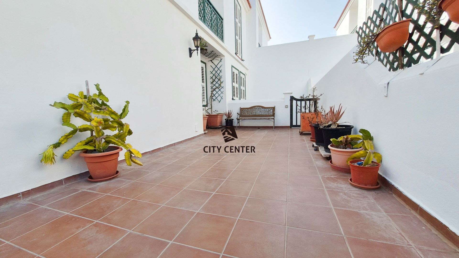 Terrassa de Casa adosada en venda en Arico amb Moblat