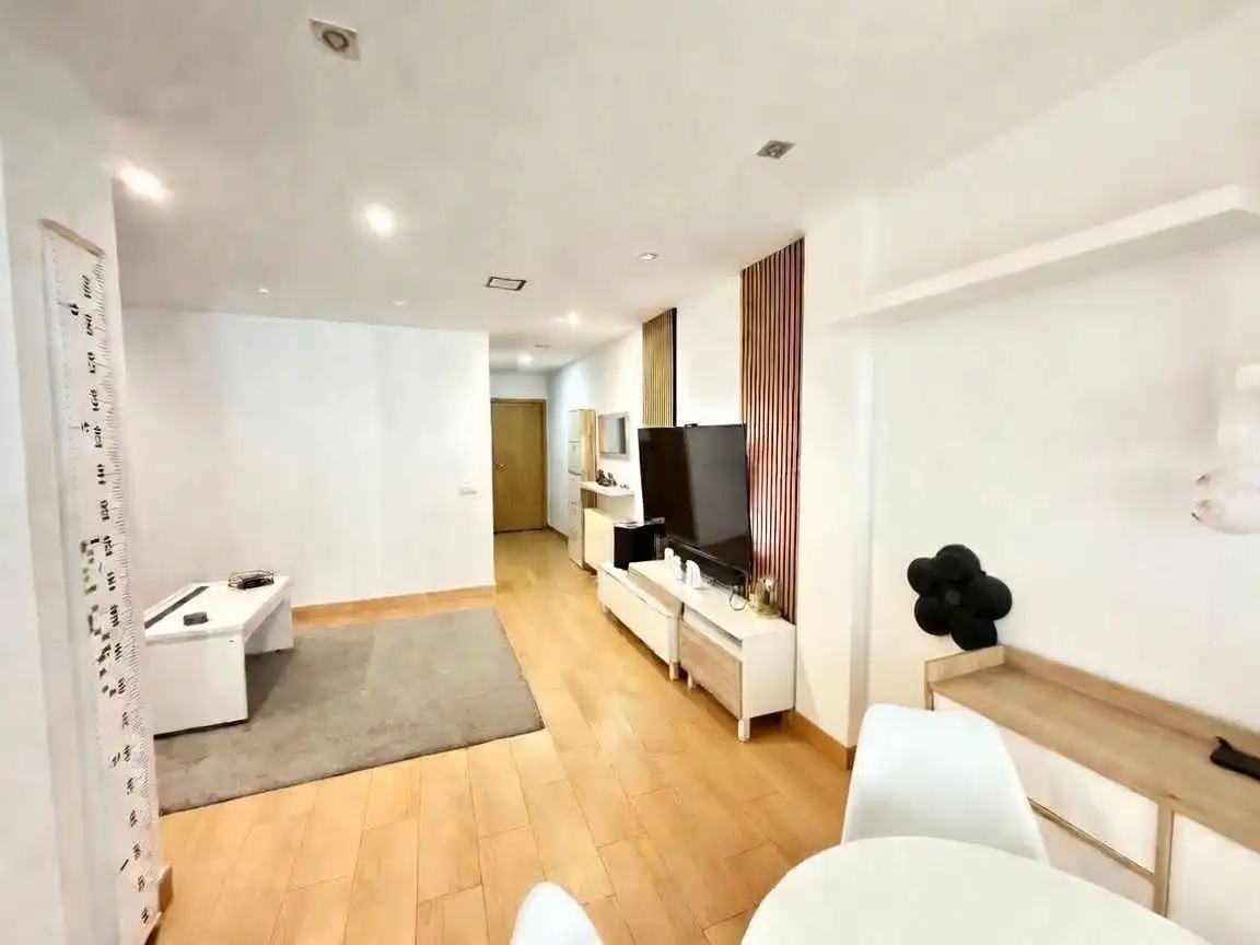 Living room of Flat for sale in Alcalá de Henares  with Air Conditioner, Heating and Terrace