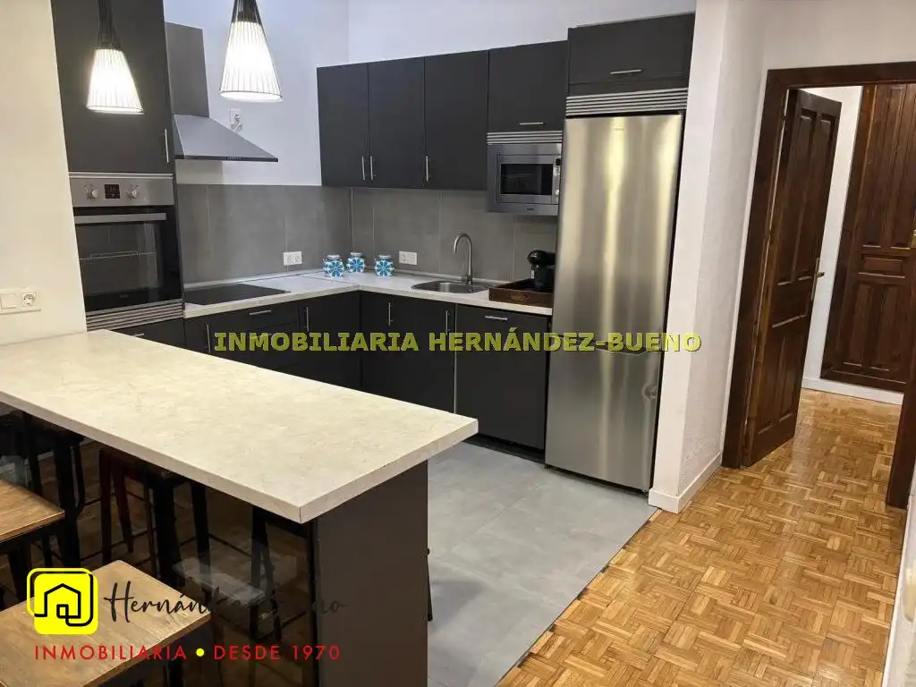 Cuina de Pis en venda en Salamanca amb Aire condicionat, Calefacció i Moblat