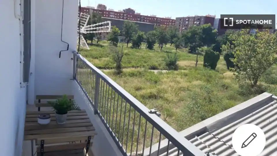 Habitació a La Creu Coberta