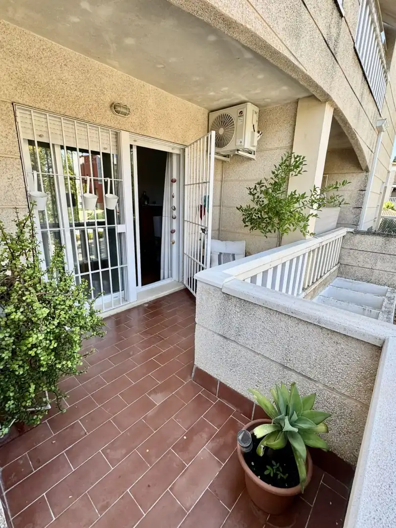 Terraza de Piso en venta en Tomares con Aire acondicionado, Calefacción y Terraza