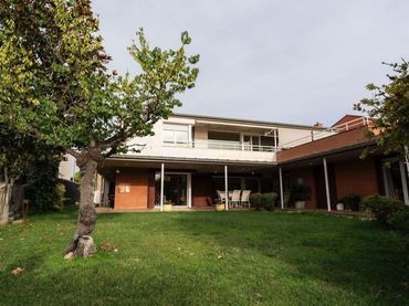 Xalet amb jardí en venda a Avenida de Flix