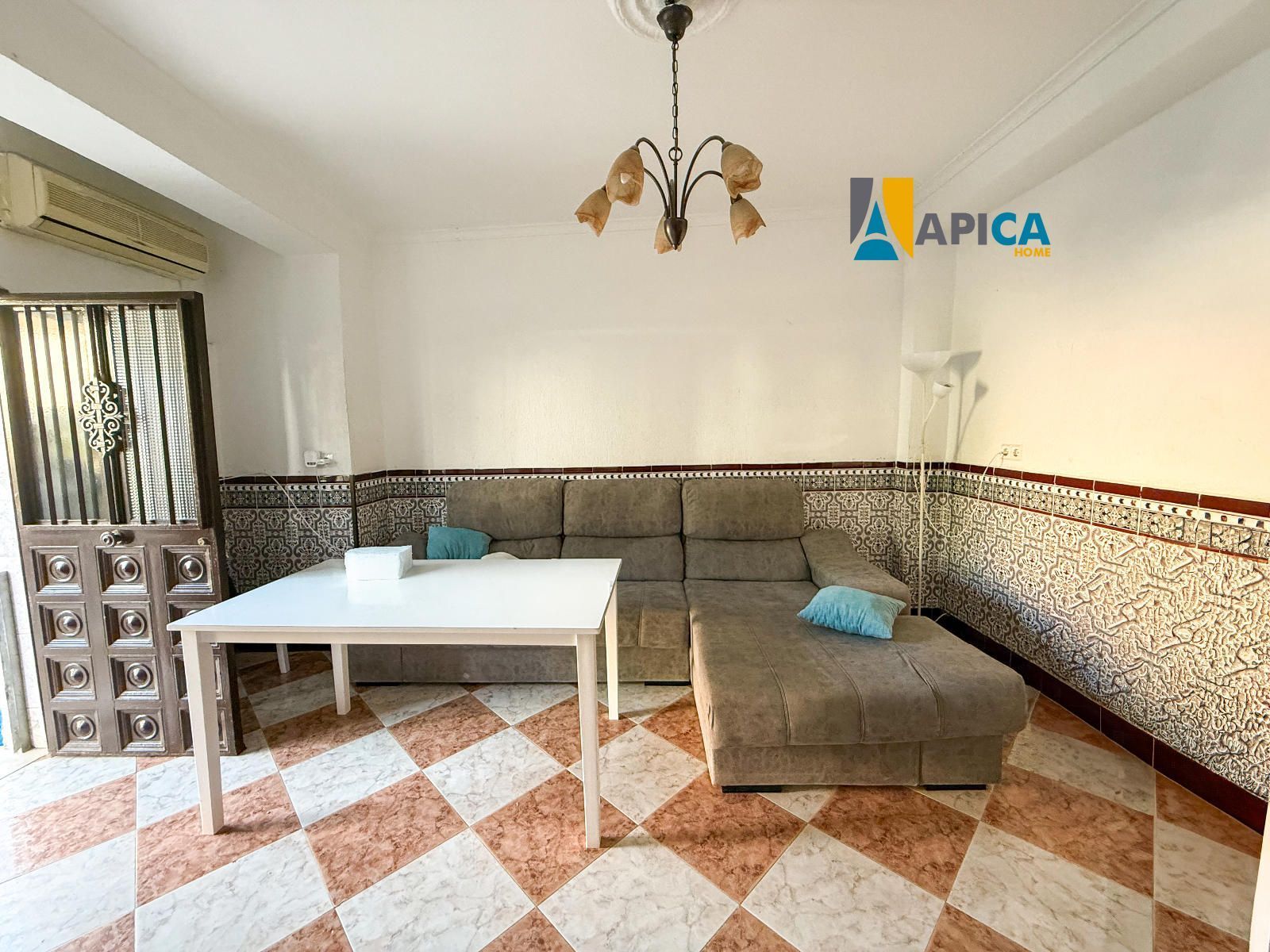 Living room of Single-family semi-detached for sale in Jerez de la Frontera  with Air Conditioner and Heating