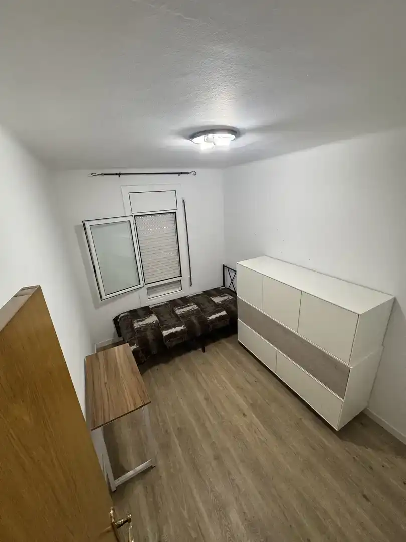 Bedroom of Flat for share in La Garriga  with Parquet flooring and Furnished