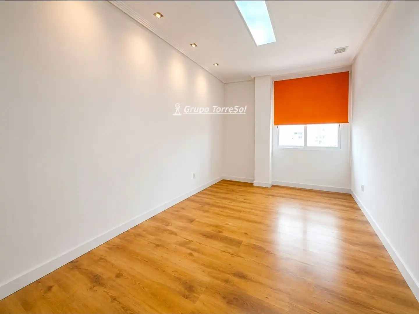 Flat for sale in Elche / Elx  with Air Conditioner, Heating and Terrace