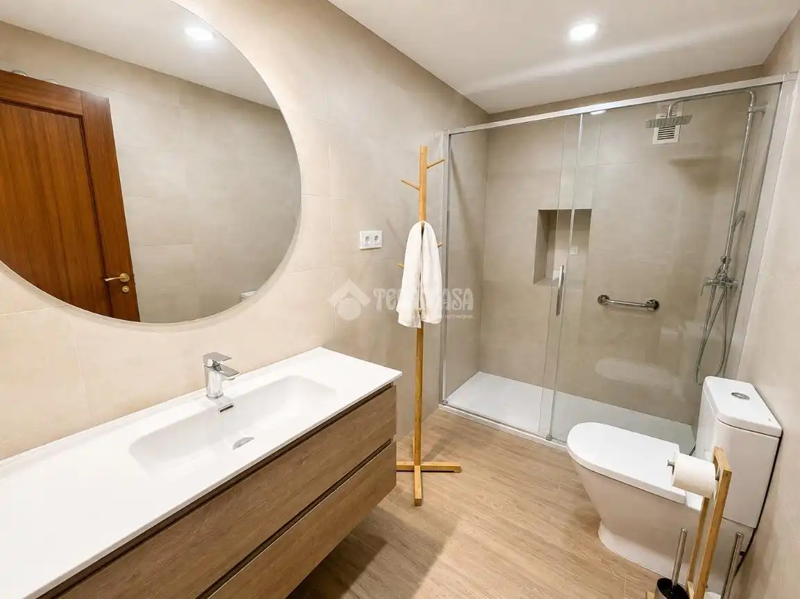 Baño de Piso en venta en Torrent con Balcón