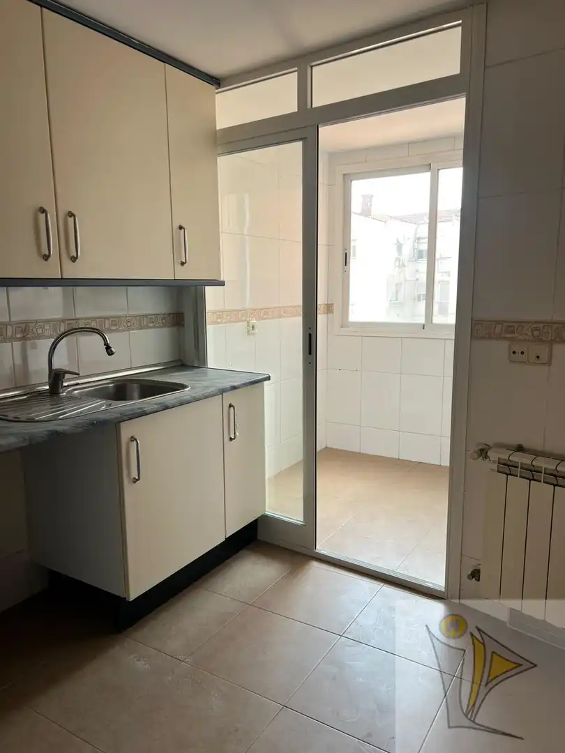 Küche von Wohnung zum Verkauf in Madrid