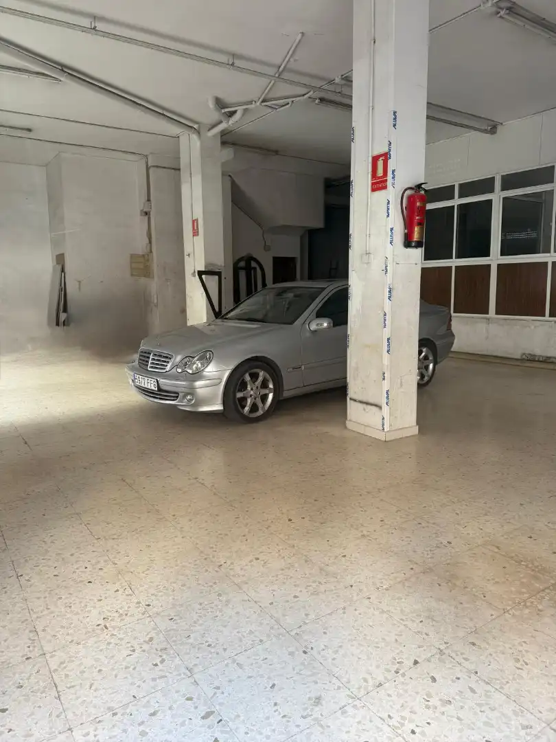 Local comercial de lloguer a Calle de San Salvador, imagen 4