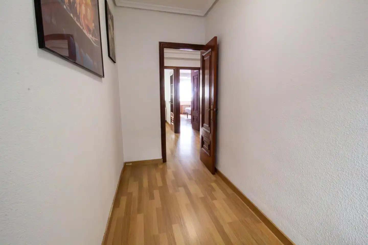 Flat for rent in Valencia  with Air Conditioner and Furnished