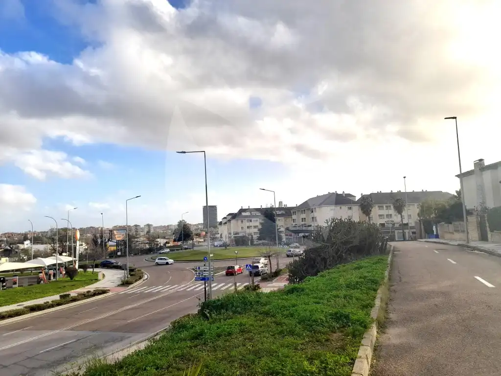 Vista exterior de Casa o xalet en venda en Badajoz amb Aire condicionat, Jardí privat i Traster