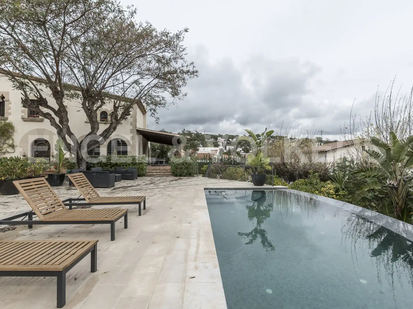 Swimming pool of Houses for sale in Castelldefels  with Air Conditioner, Heating and Private garden