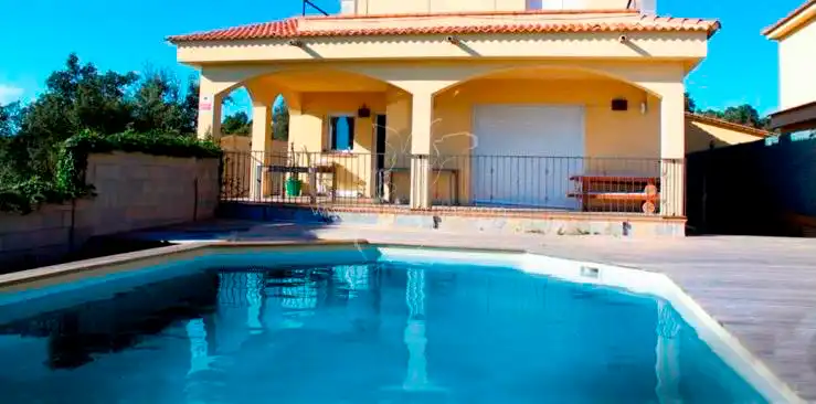 Villa con piscina in vendita a Lloret Verd - Els Pinars