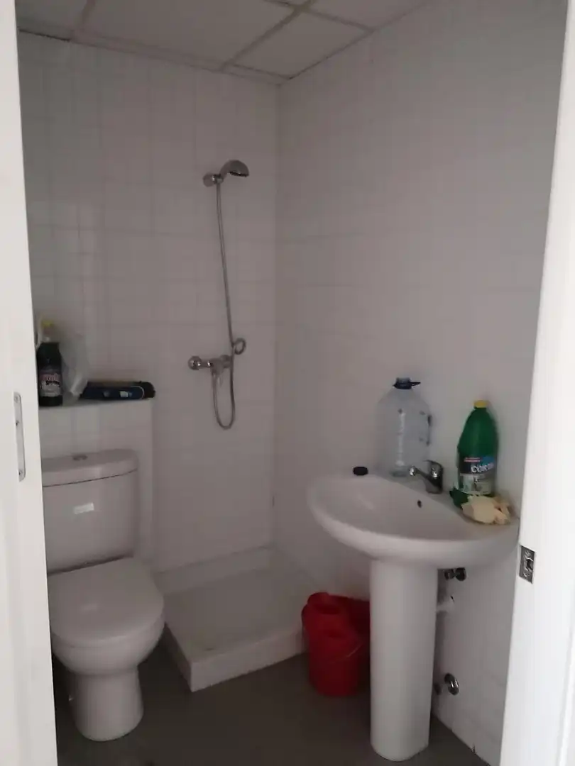 Baño de Oficina de alquiler en Los Alcázares