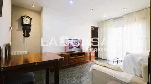 Foto 3 de Piso en venta en Trinitat Vella, Barcelona