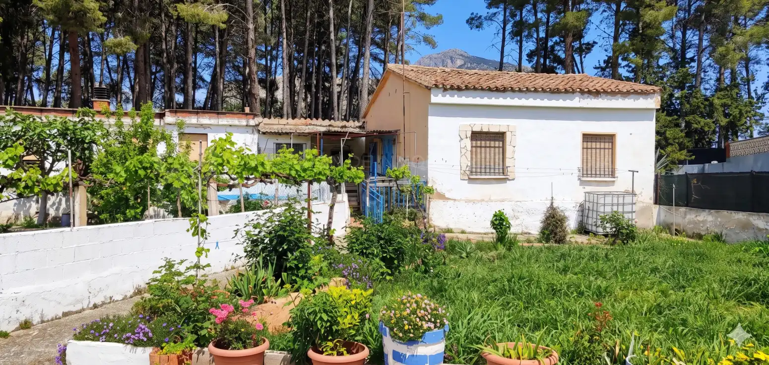 Garden of Houses for sale in  Logroño  with Heating