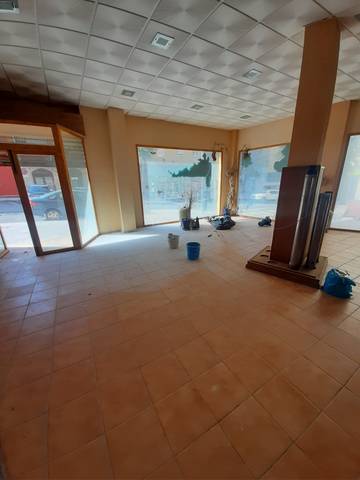 Local comercial en Venta en Úbeda