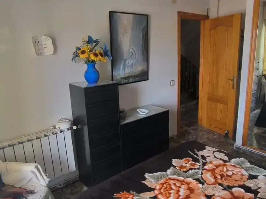 Habitación de Piso en venta en La Iglesuela del Tiétar con Trastero, Piscina y Amueblado