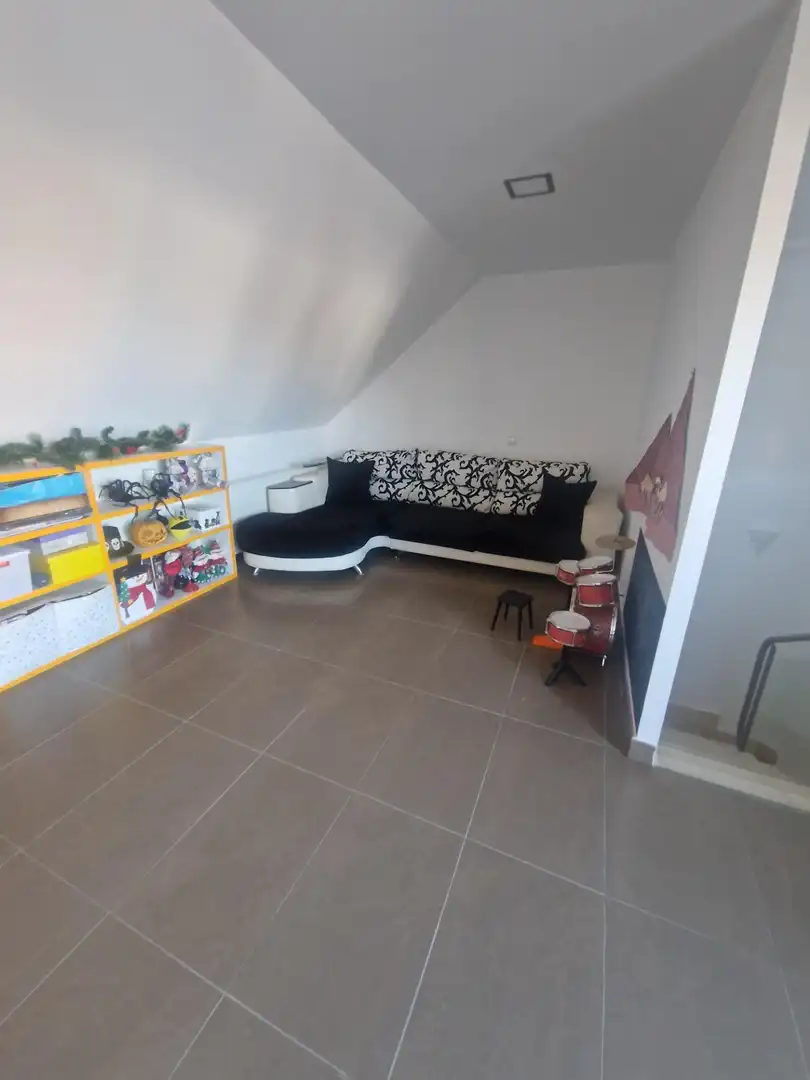 Sala de estar de Casa adosada en venta en Ciudad Real con Calefacción, Jardín privado y Terraza