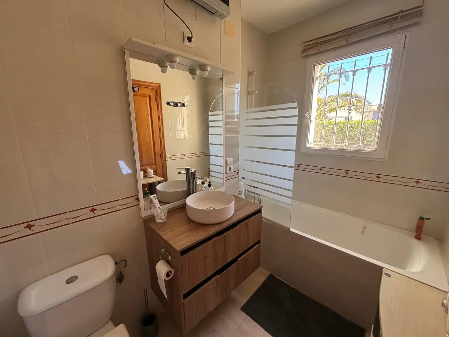 Bany de Casa o xalet en venda en L'Ametlla de Mar  amb Jardí privat, Terrassa i Traster