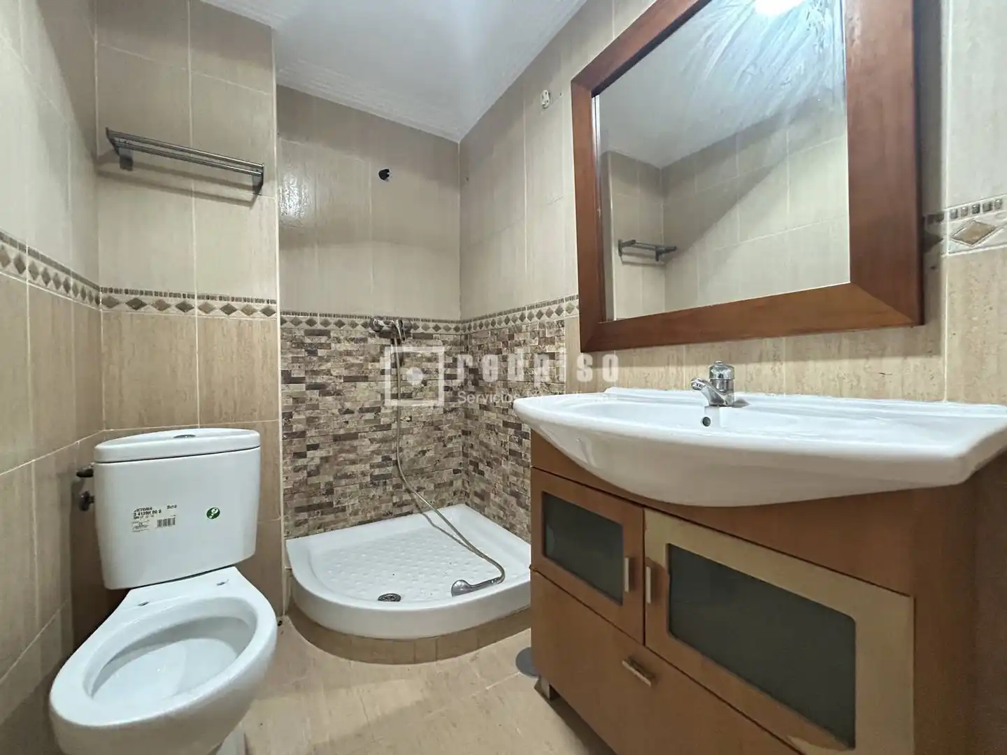 Baño de Piso en venta en Málaga con Aire acondicionado
