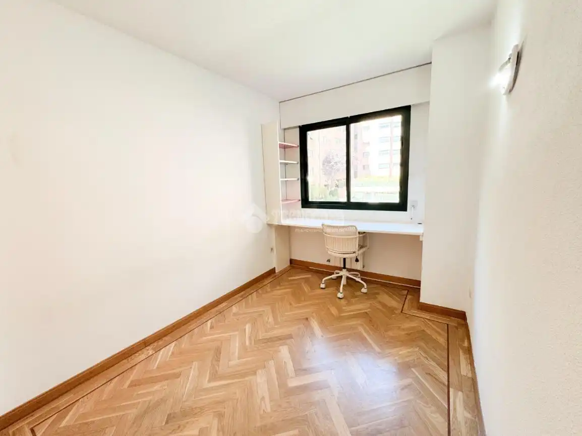 Flat with pool for sale in Barajas, imagen 16