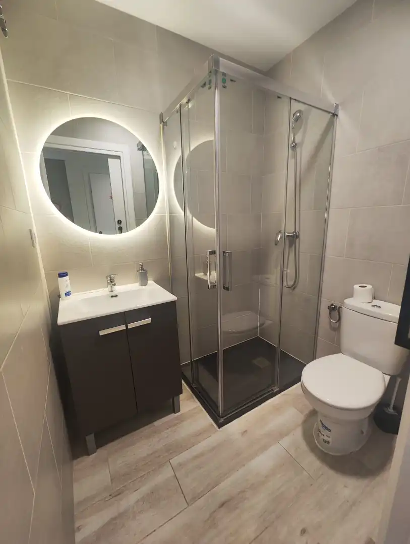 Bathroom of Flat for sale in Torelló