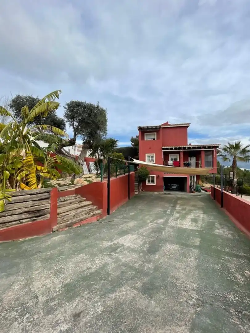 Vista exterior de Apartamento en venta en La Nucia con Terraza y Amueblado