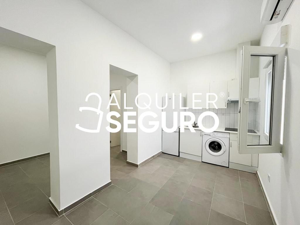 Dormitori de Estudi de lloguer en  Madrid Capital amb Aire condicionat i Calefacció