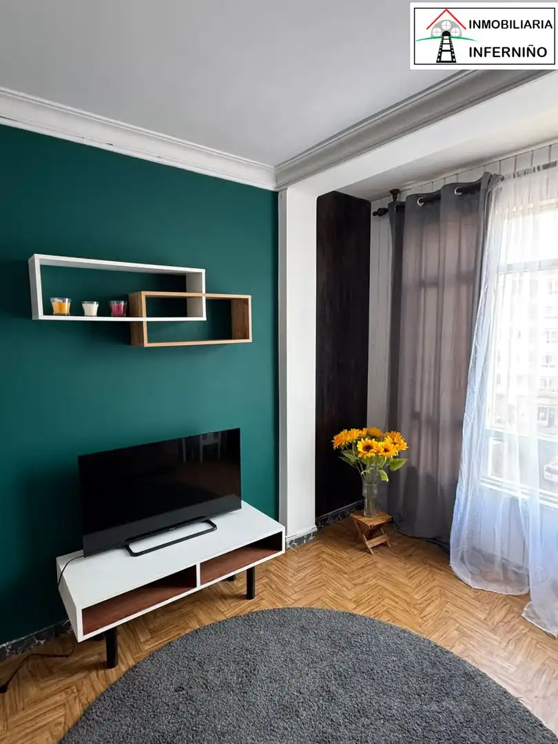 Wohnzimmer von Wohnung zum Verkauf in Ferrol mit Abstellraum und Balkon