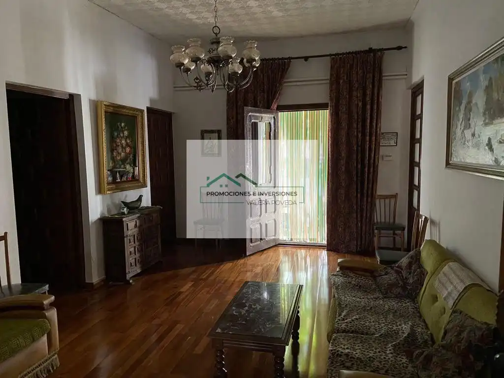 Sala de estar de Casa o chalet en venta en Villanueva de la Jara con Calefacción, Terraza y Amueblado