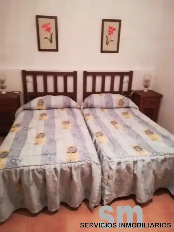 Dormitori de Casa o xalet en venda en Ubrique
