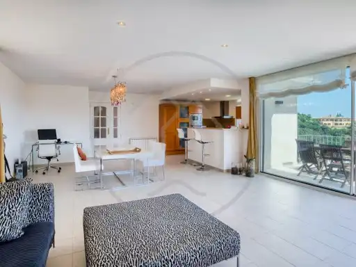Casa amb piscina en venda a Carrer Roca del Sol, imagen 9