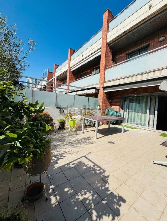 Terrace of Single-family semi-detached for sale in L'Hospitalet de Llobregat  with Heating, Terrace and Storage room
