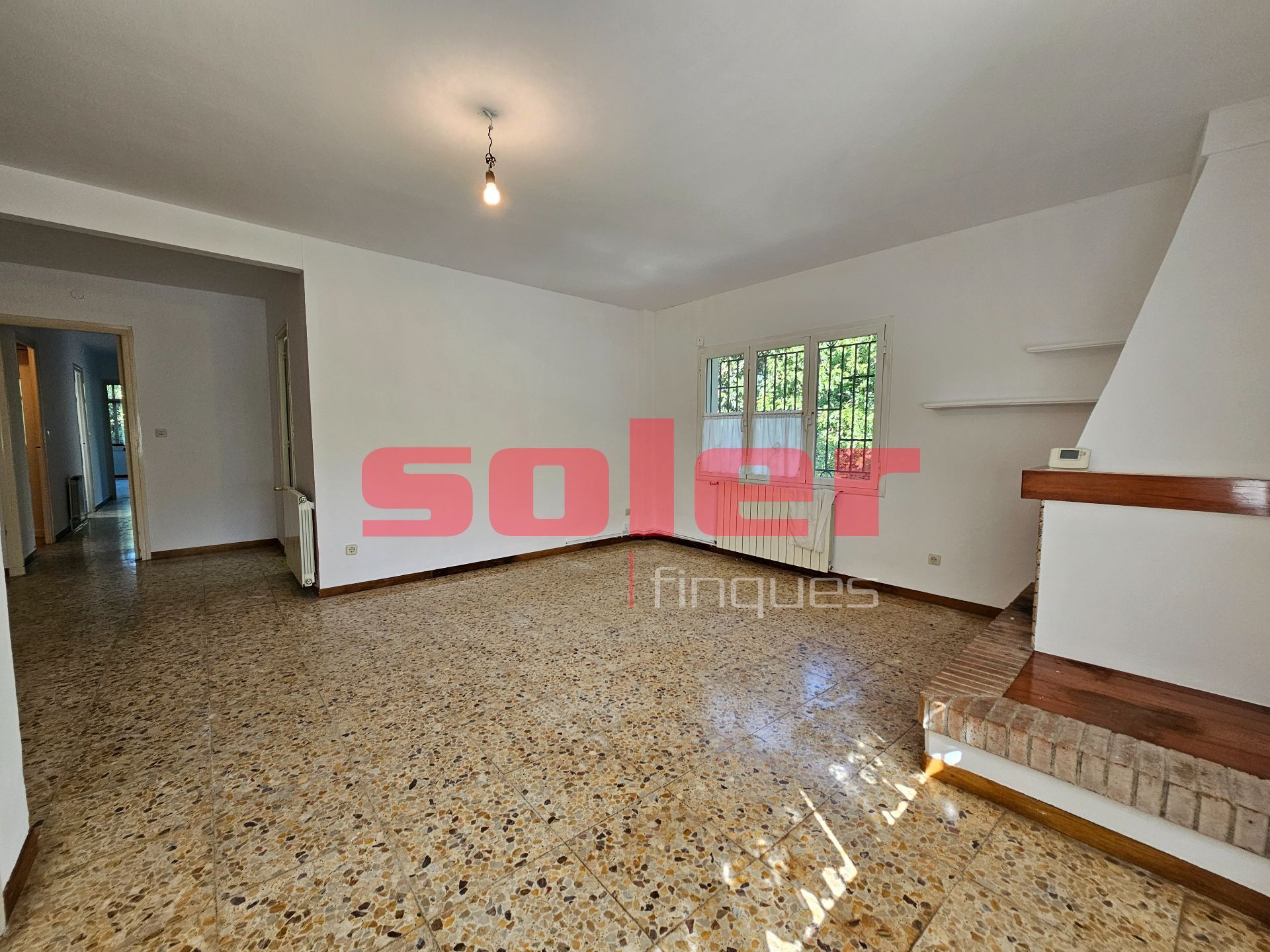 Sala d'estar de Pis en venda en Sant Cugat del Vallès amb Traster