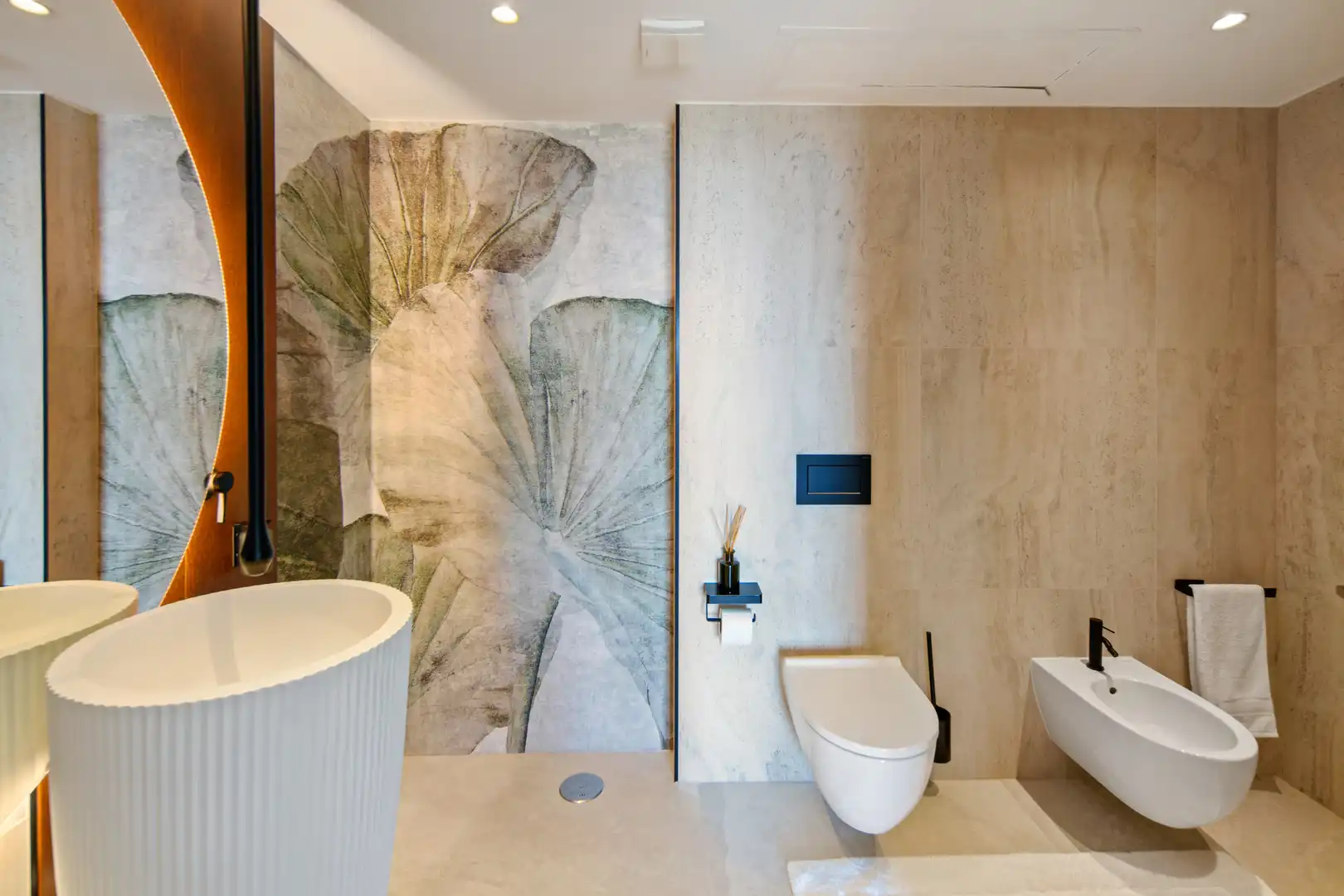 Bathroom of Houses for sale in Marbella  with Air Conditioner, Private garden and Terrace